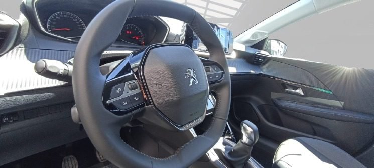 Peugeot 208 Allure 1.6 HDI 92 CH BVM